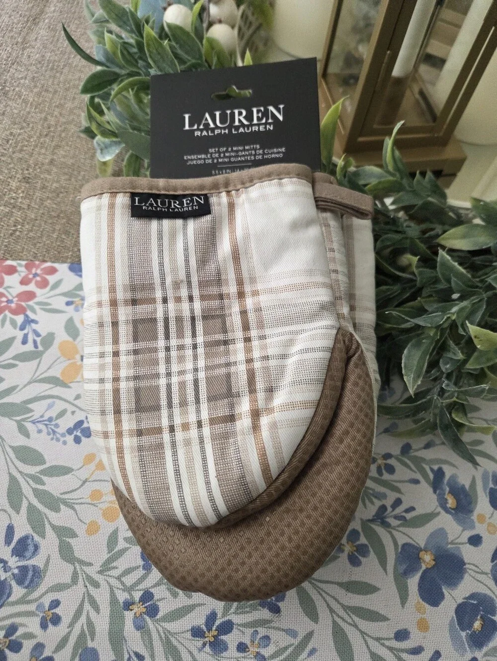 Lauren Ralph Lauren Cream and Brown Plaid Oven Mitt Set